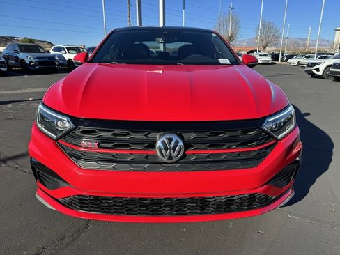 Used 2021 Volkswagen Jetta GLI Autobahn image 2