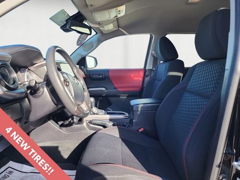 Certified 2023 Toyota Tacoma SR5 image 9