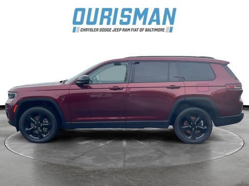 Used 2023 Jeep Grand Cherokee L Laredo AWD/4WD image 3