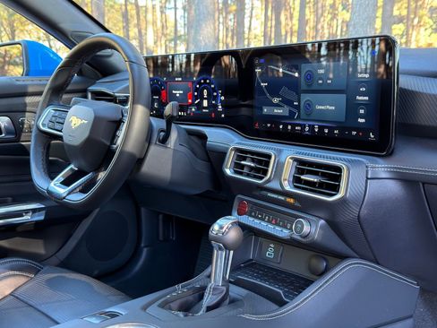 Used 2024 Ford Mustang Premium image 15