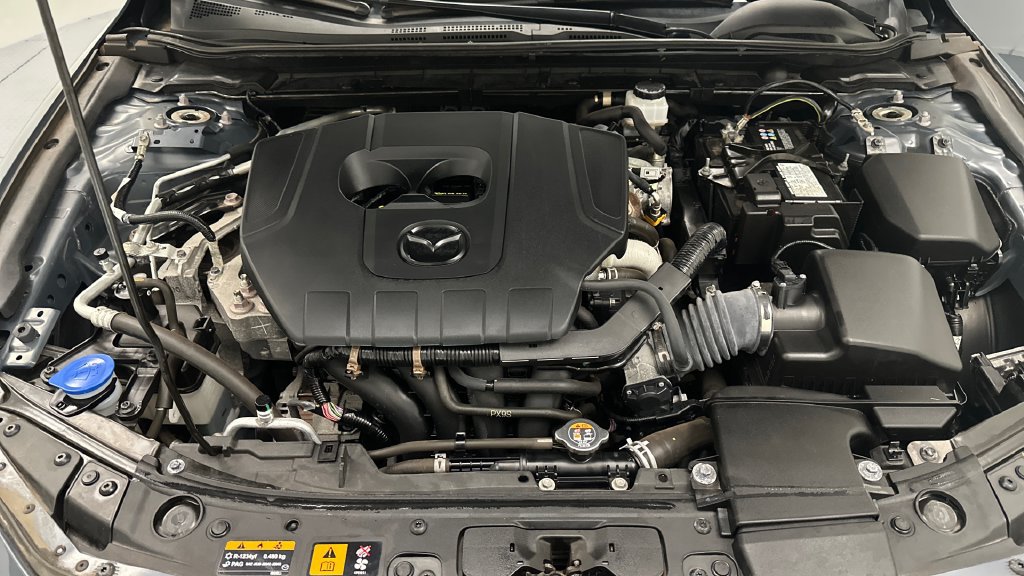 Used 2023 MAZDA MAZDA3 s FWD image 11