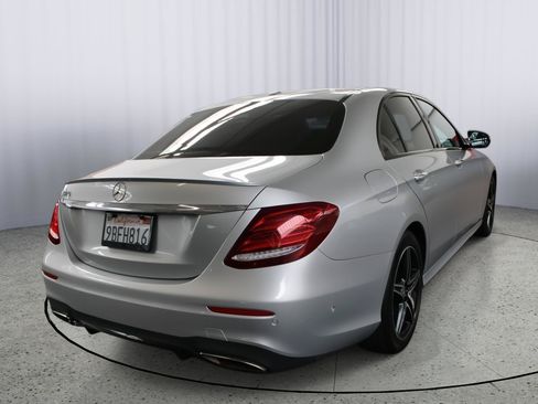 Used 2018 Mercedes-Benz E 300 image 7