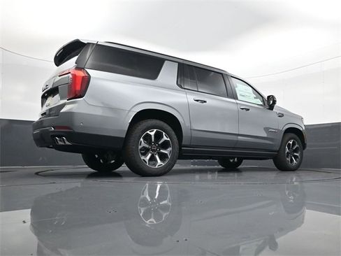 New 2026 GMC Yukon XL AT4 w/ AT4 Premium Plus Package image 26