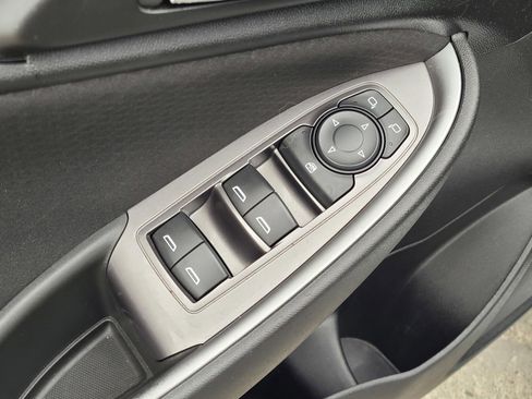 Used 2018 Chevrolet Malibu LS image 17