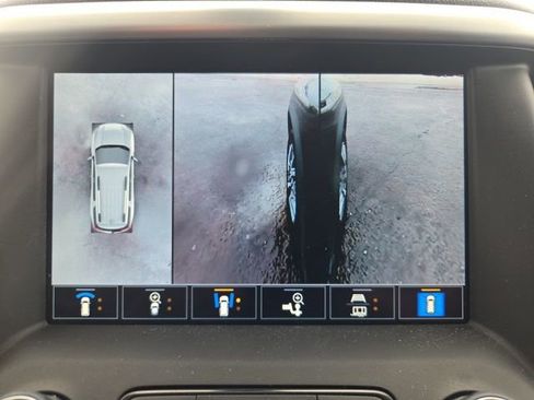 Used 2023 GMC Acadia SLT w/ Technology Package image 42