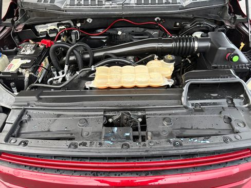 Used 2018 Ford F150 Lariat w/ Equipment Group 502A Luxury AWD/4WD image 34