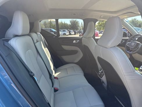 Used 2025 Volvo XC40 B5 Ultra w/ Protection Package Premier AWD/4WD image 16