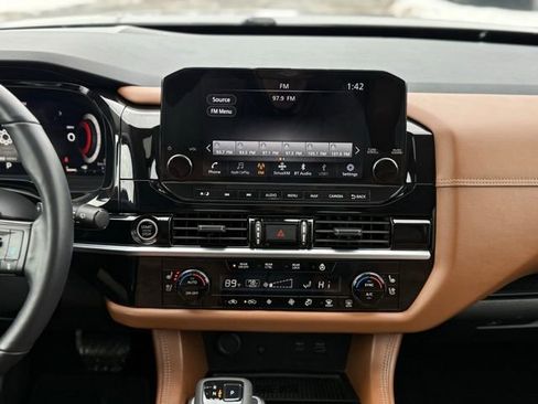 Used 2023 Nissan Pathfinder Platinum w/ Cargo Package image 24