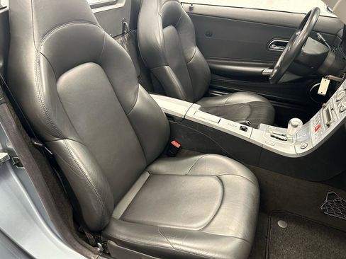 Used 2005 Chrysler Crossfire Limited image 26