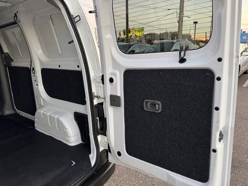 Used 2020 Nissan NV200 S w/ Back Door Glass Package image 28