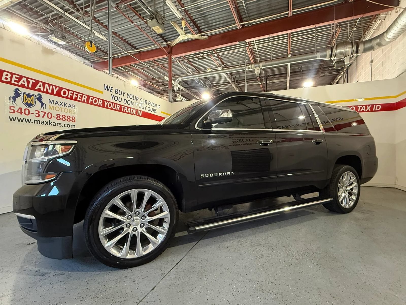 Used 2019 Chevrolet Suburban Premier w/ Premier Plus Edition AWD/4WD image 12