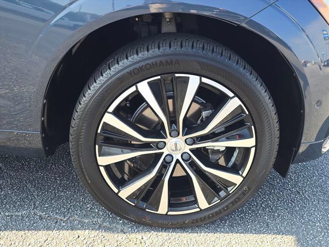 Used 2023 Volvo XC60 B5 Plus w/ Climate Package AWD/4WD image 36