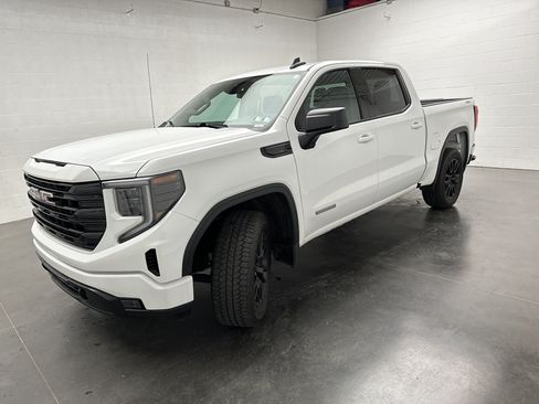 Used 2024 GMC Sierra 1500 Elevation AWD/4WD image 35
