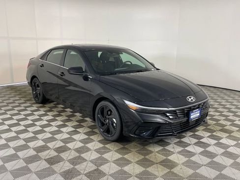 New 2026 Hyundai Elantra SEL Sport image 7