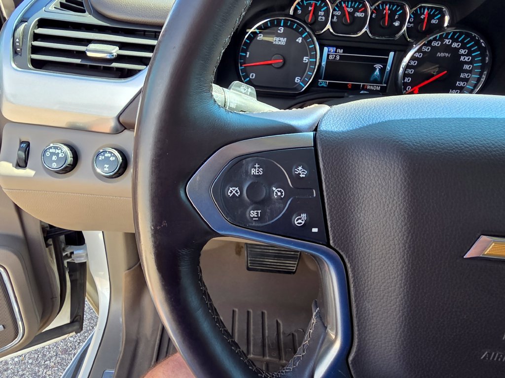 Used 2015 Chevrolet Suburban LTZ AWD/4WD image 31