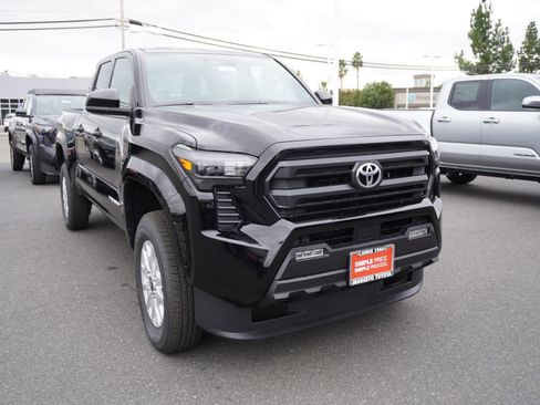 New 2025 Toyota Tacoma SR5 image 25