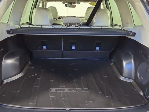Used 2020 Subaru Forester Limited image 22