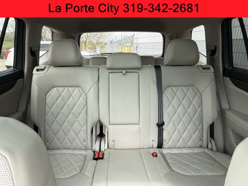Used 2024 Volkswagen Atlas SEL Premium R-Line AWD/4WD image 10
