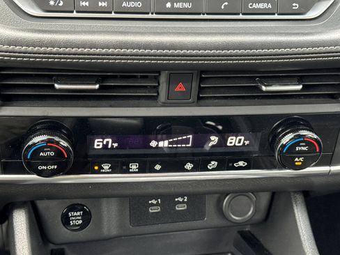 Used 2024 Nissan Rogue SV image 20