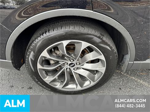 Used 2025 Lincoln Aviator Reserve image 21