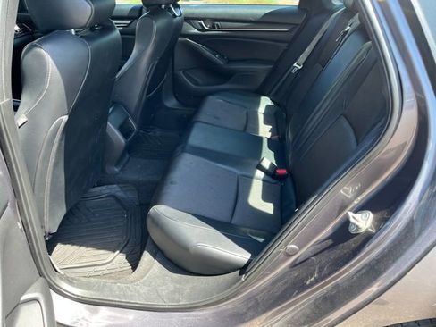 Used 2018 Honda Accord Sport image 3