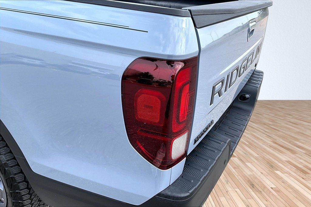 Used 2025 Honda Ridgeline TrailSport image 27