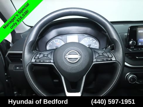 Used 2024 Nissan Altima 2.5 S FWD image 21