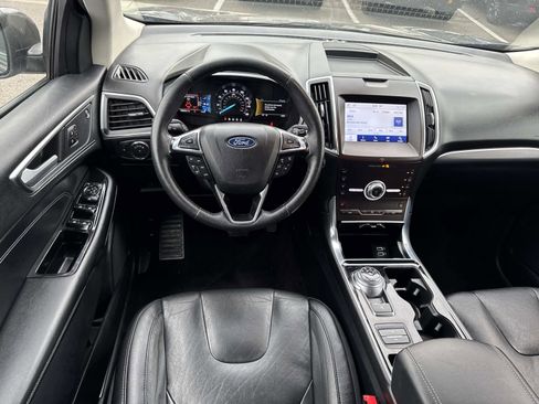 Used 2020 Ford Edge Titanium image 9