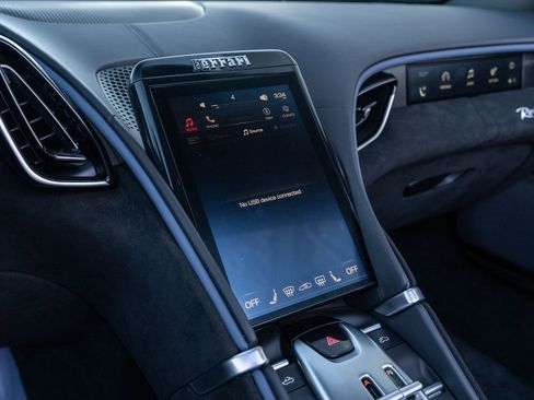 New 2024 Ferrari Roma Spider image 39