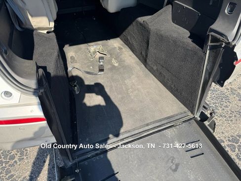 Used 2020 Buick Enclave Essence image 18