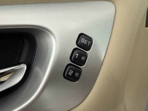 Used 2018 Nissan Pathfinder Platinum image 49