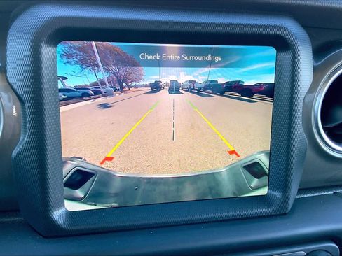 Used 2023 Jeep Gladiator Overland image 26