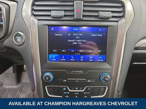 Used 2020 Ford Fusion SE image 17