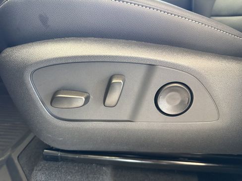 New 2026 Chevrolet Traverse LT w/ Driver Confidence Package image 23