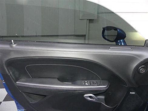 Used 2020 Dodge Challenger SXT w/ Plus Package image 18