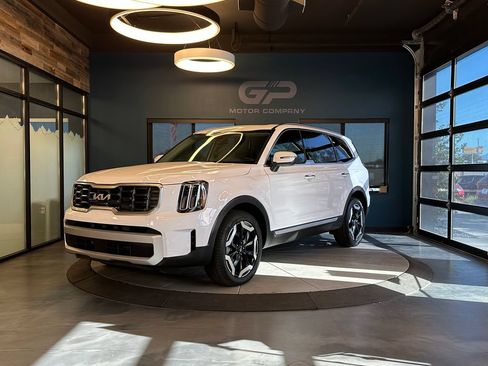 Used 2024 Kia Telluride S w/ S Sunroof Package AWD/4WD image 7
