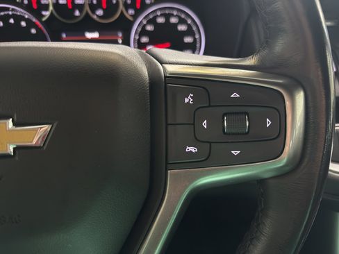 Used 2021 Chevrolet Suburban LT image 13