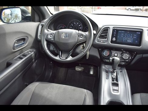 Used 2021 Honda HR-V Sport image 29