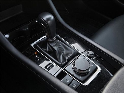 Certified 2025 MAZDA MAZDA3 s image 17