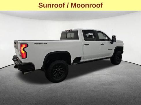 Used 2025 Chevrolet Silverado 2500 ZR2 w/ ZR2 Bison Edition AWD/4WD image 5