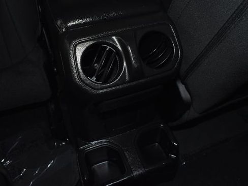 Used 2023 Jeep Wrangler Sport image 27