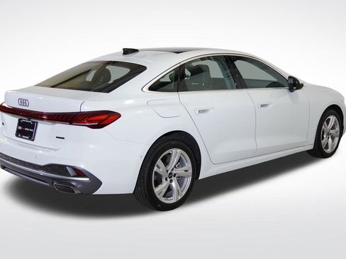 Used 2025 Audi A5 2.0T Premium w/ Convenience Package image 10