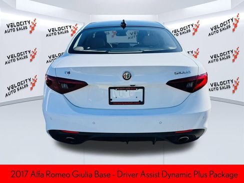 Used 2017 Alfa Romeo Giulia AWD image 4