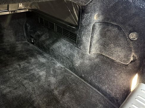 Used 2019 Rolls-Royce Dawn image 60