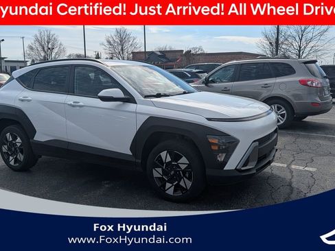 Used 2025 Hyundai Kona SEL image 4