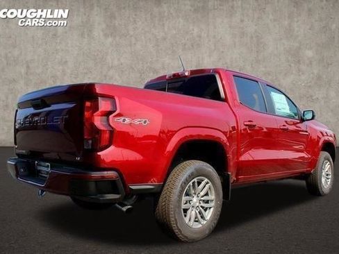 Used 2024 Chevrolet Colorado LT w/ LT Convenience Package AWD/4WD image 7