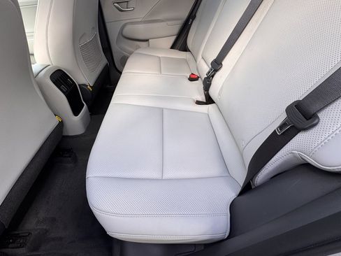 Used 2024 Hyundai Kona Limited image 31