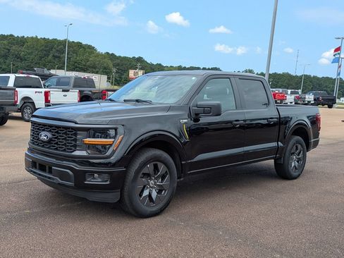Used 2025 Ford F150 STX w/ Equipment Group 200A RWD image 4