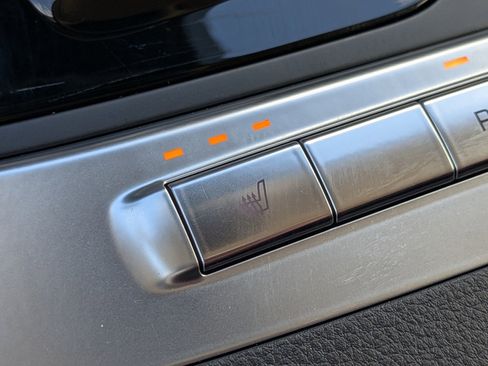 Certified 2025 Kia Carnival EX image 29