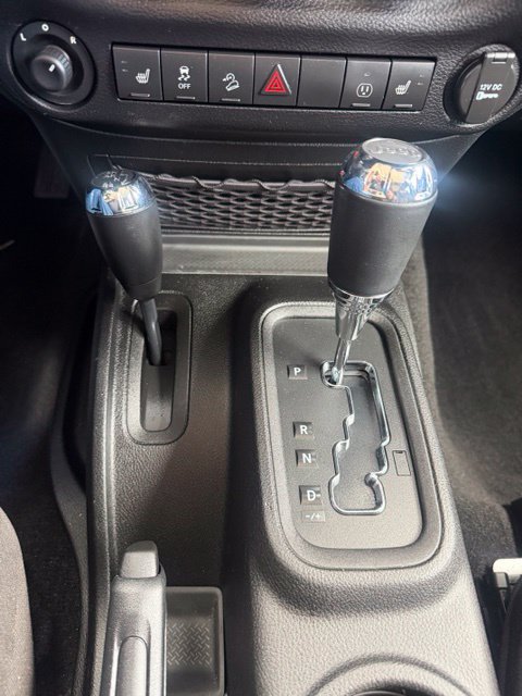 Used 2013 Jeep Wrangler Sahara w/ Connectivity Group AWD/4WD image 17